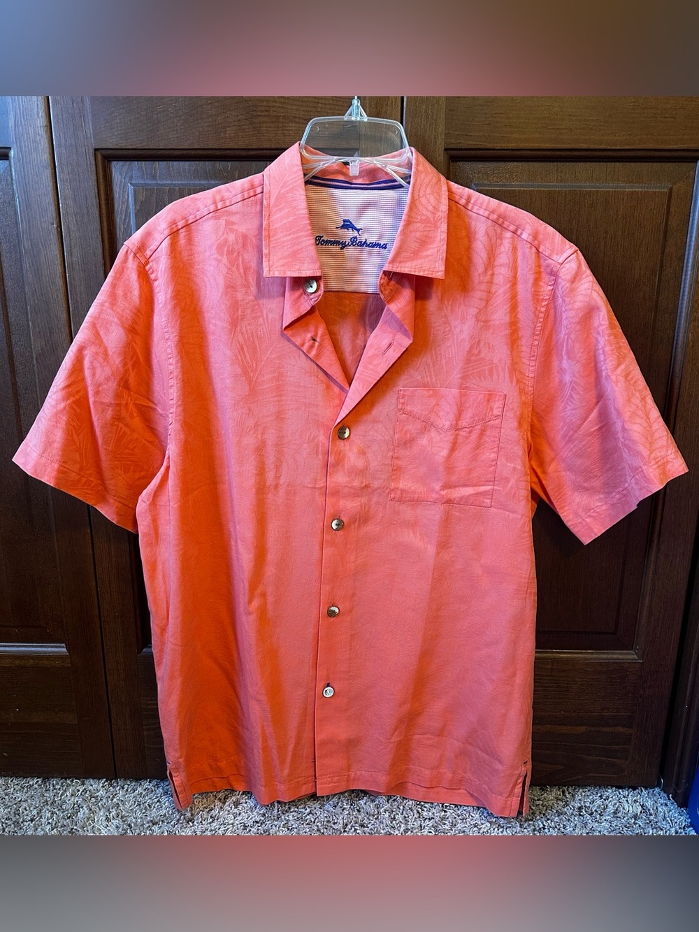 Tommy Bahama SILK Short Sleeve Shirt - PERFECT for your Beach Vacation! NWT!